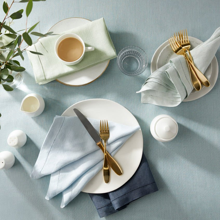 Table Set with Sferra Festival Placemats | Duman Home