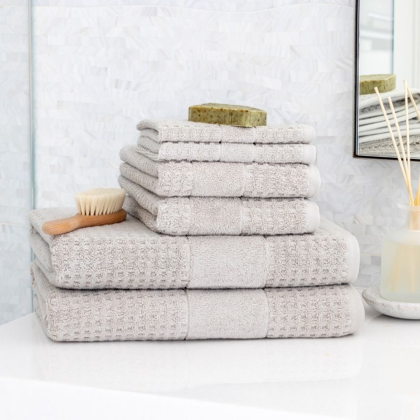Gray Lightweight Waffle Towels in Bathroom | Duman Home