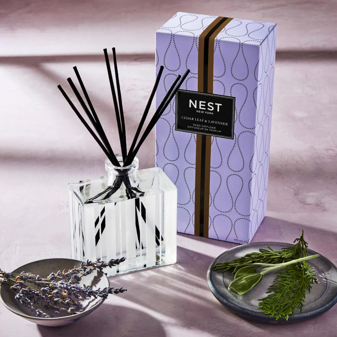 Nest Cedar Leaf & Lavender Reed Diffuser | Duman Home