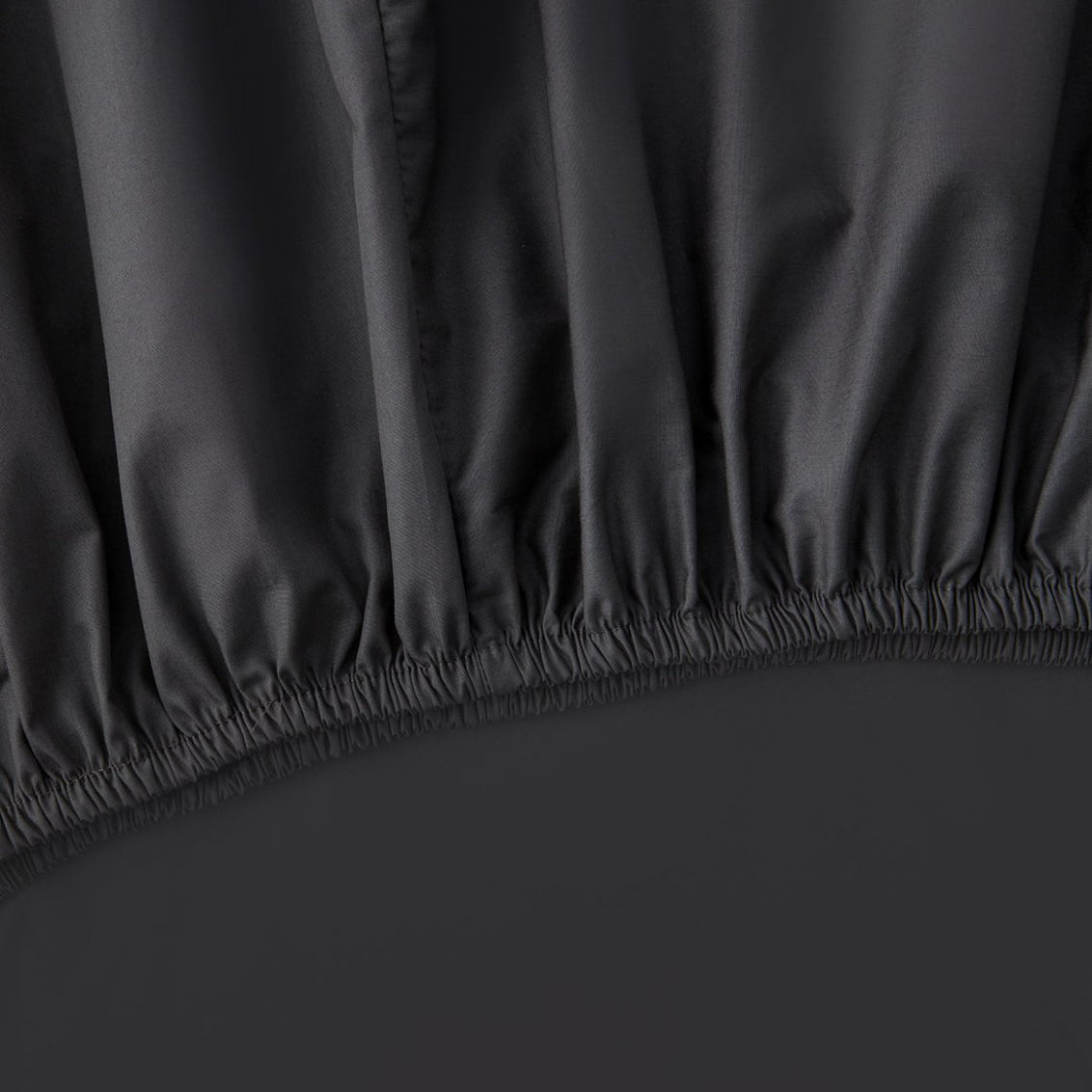 Percale Organic Fitted Sheet Slate Detail | Duman Home