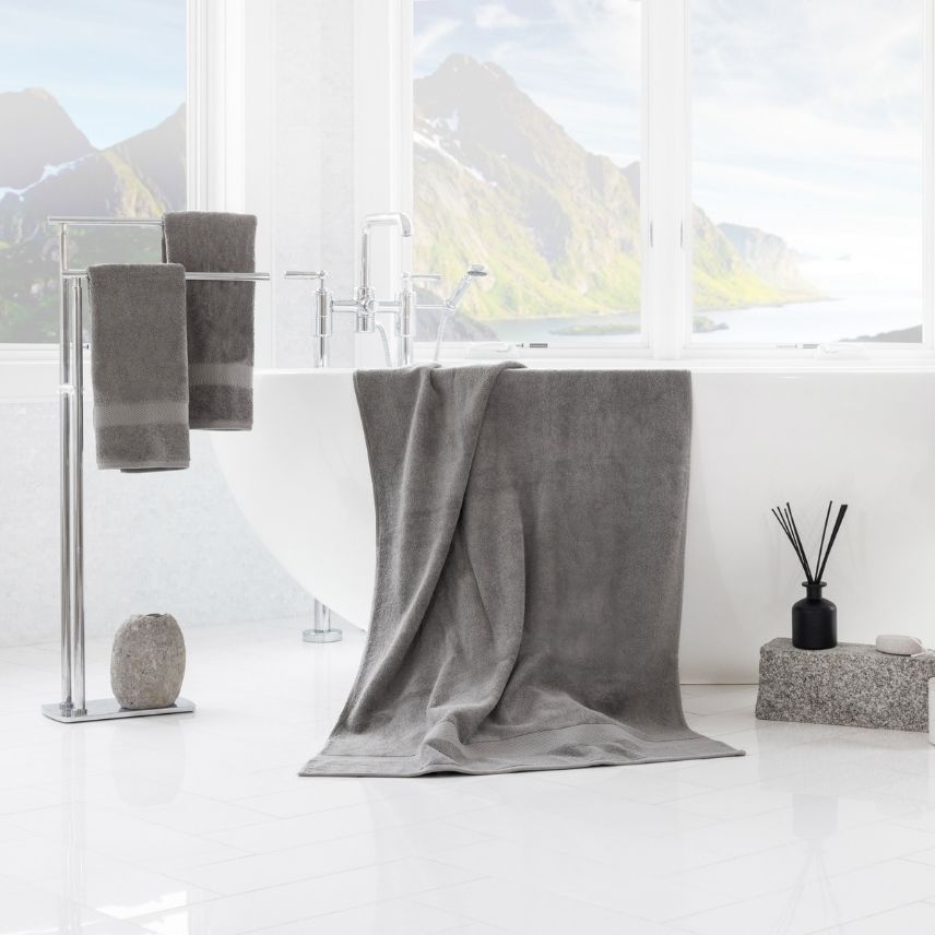 Iron Premium Turkish Cotton Towels in Bathroom | Duman Home