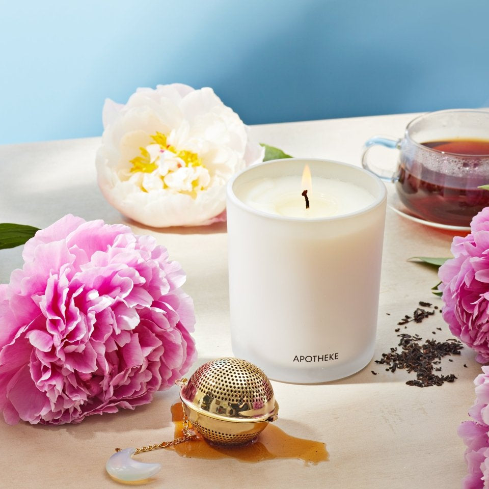 Apotheke Candle with Flowers and Tea | Duman Home