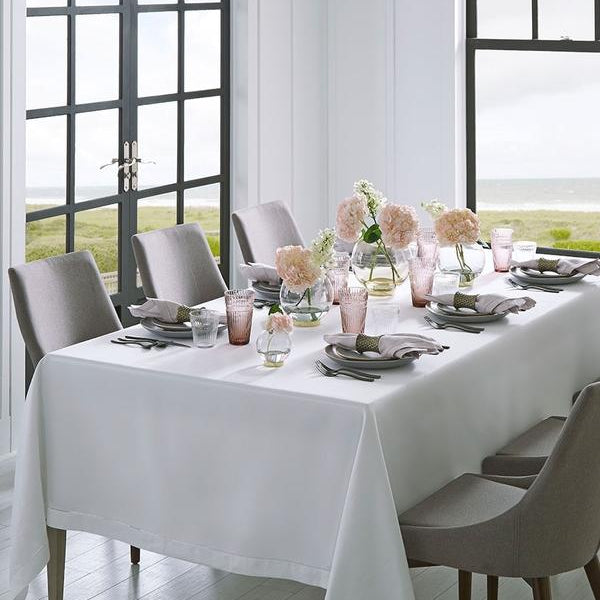 Table Set with Sferra Festival Dinner Napkins | Duman Home