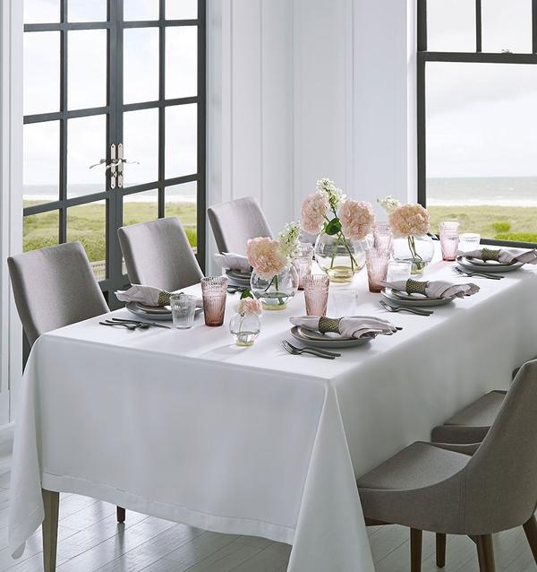 Table Set with Sferra Festival Dinner Napkins | Duman Home