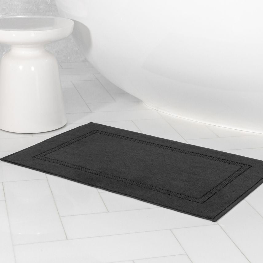Istanbul Bath Mat Coal in Bathroom | Duman Home